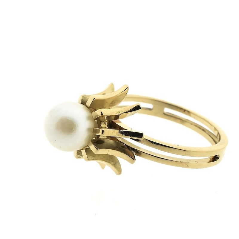 Image 6 of Gold cocktail ring with pearl