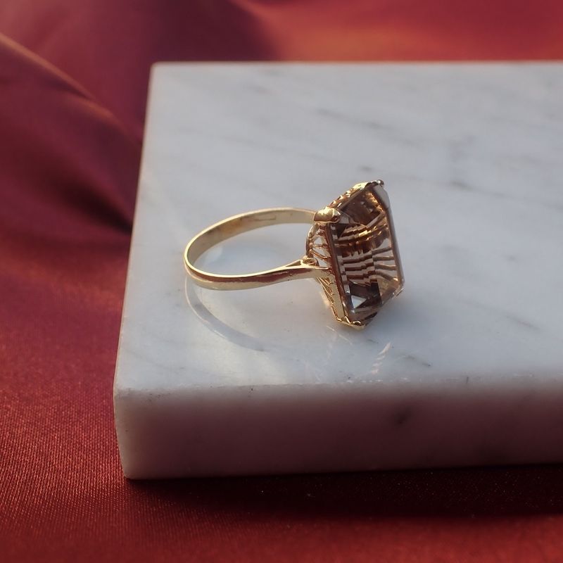Image 5 of 18K Gold Ring with Smoky Quartz | Vintage
