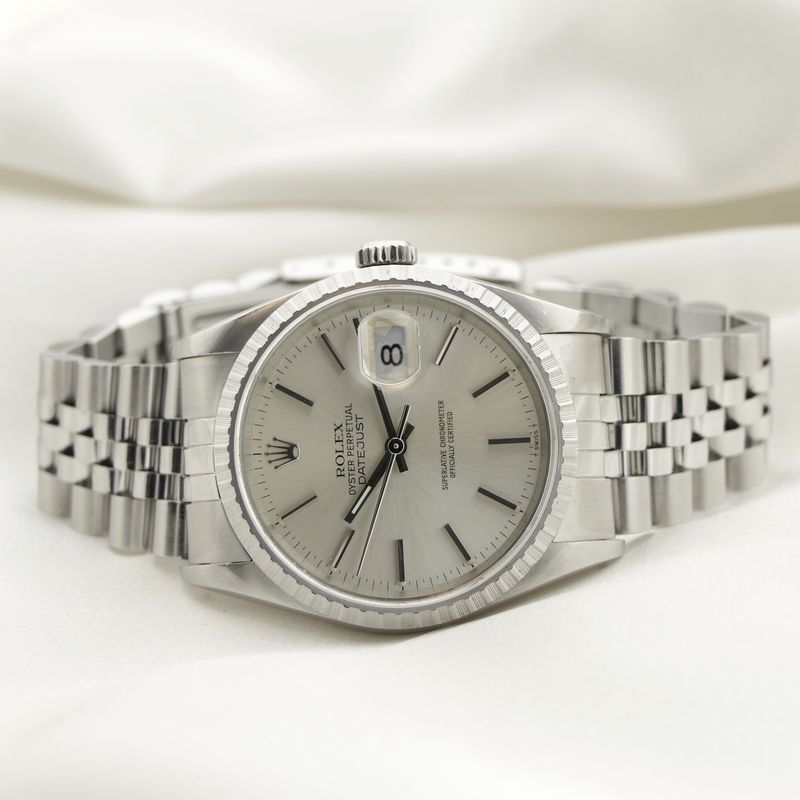 Image 11 of Rolex Datejust 16220; Automatic watch