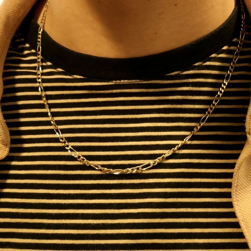 Image 8 of 8 carat bicolor Figaro link chain