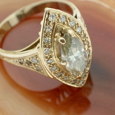 Image 2 of 18-karat vintage cocktail ring with diamonds | approx. 1.00 ct.
