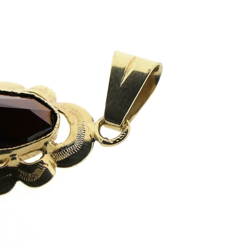 Image 7 of Vintage gold pendant with garnet
