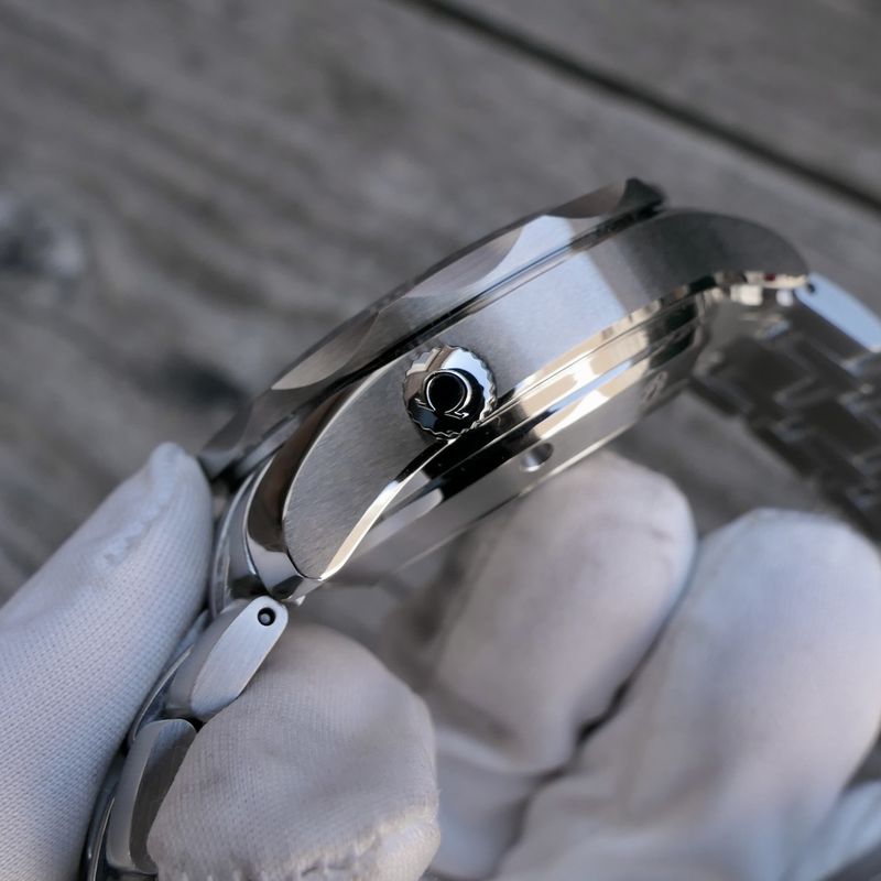 Image 24 of Omega Seamaster Diver 300m 2225.80.00; Chronograph men's watch