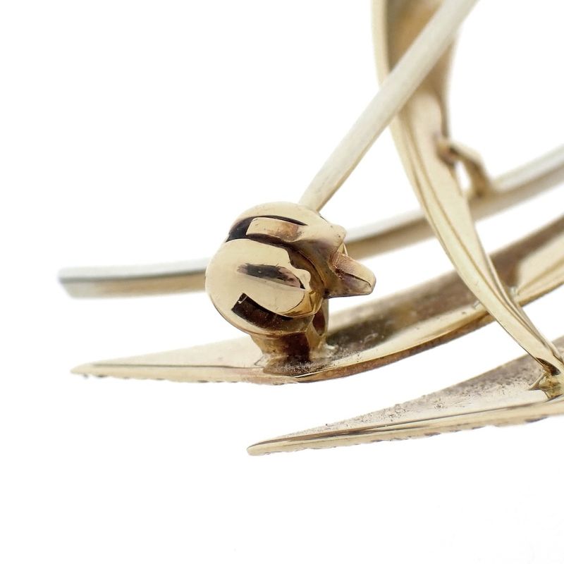 Image 5 of Two-tone gold brooch with pearl