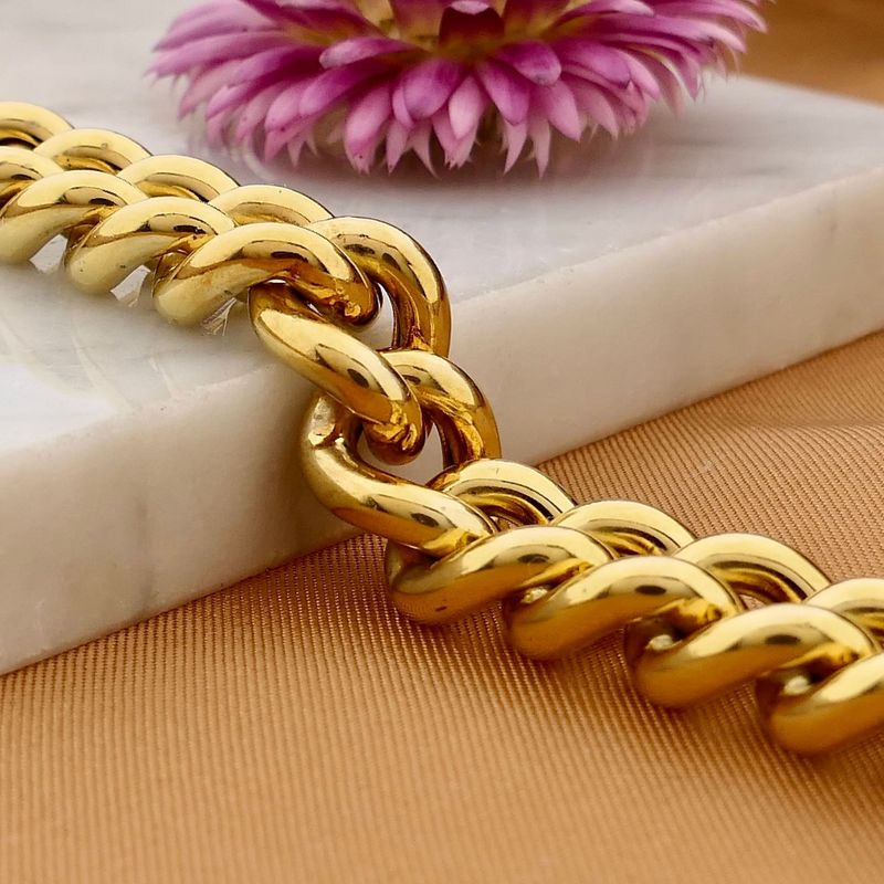 Afbeelding 2 van Massief gouden gourmetschakel armband | 22 cm