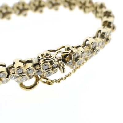 Gold tennis bracelet with diamonds; 4.86 ct. Image 2 of Gold tennis bracelet with diamonds; 4.86 ct.