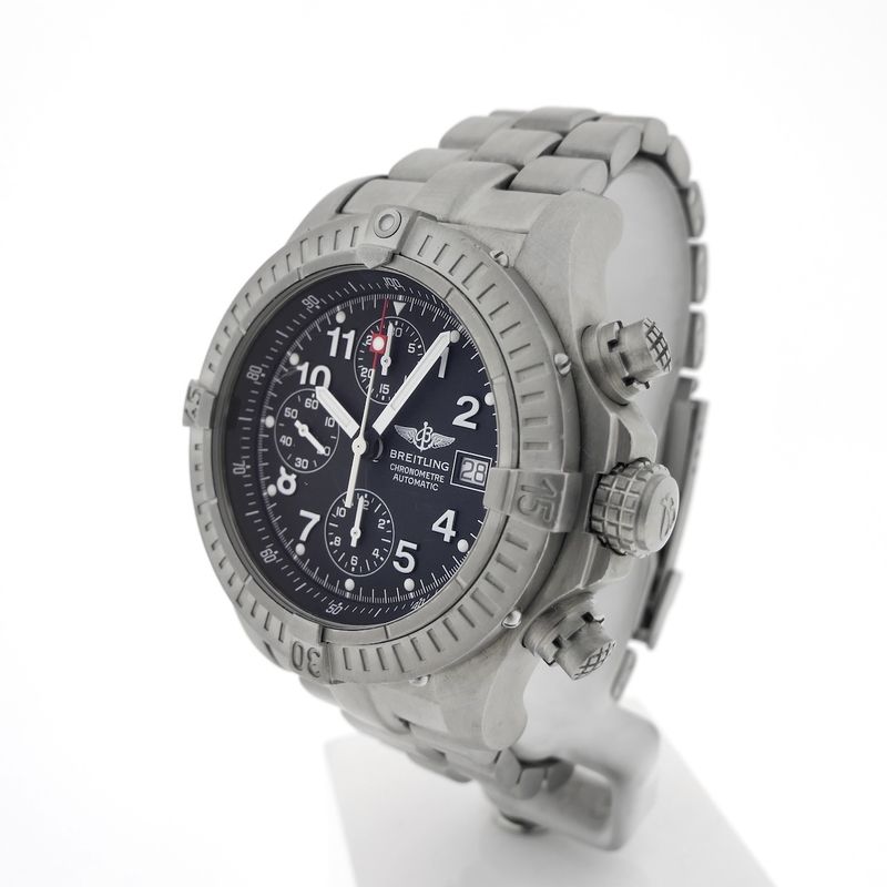Image 2 of Breitling Chrono Avenger Titanium E13360; Chronograph men's watch