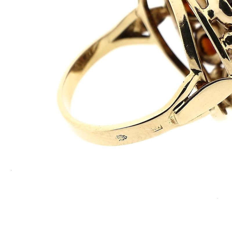 Image 5 of Vintage gold entouragering set with garnets