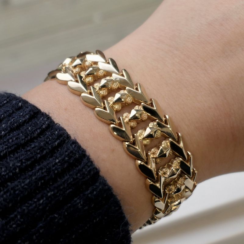 Image 8 of Golden fantasy link bracelet