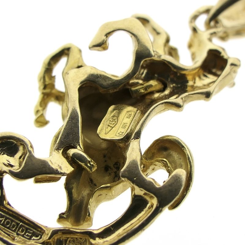 Image 7 of 18 carat gold pendant of a horse with foal