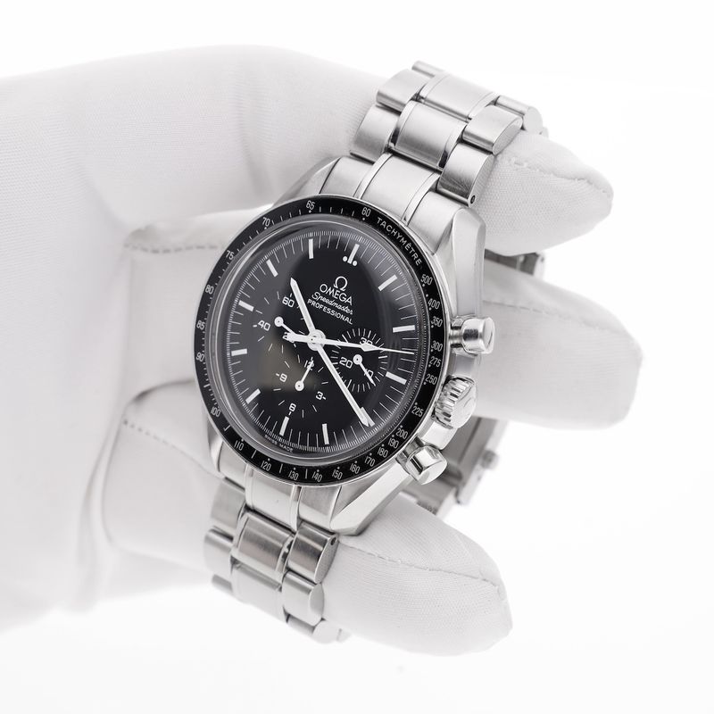 Image 7 of Omega Speedmaster Professional Moonwatch 3570.50.00; Chronograph men's watch (full set 2012)