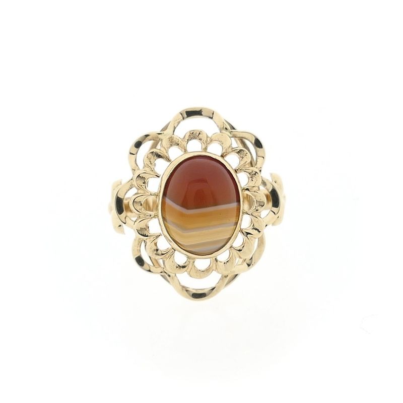 Image 2 of Vintage gold ring with bandagate