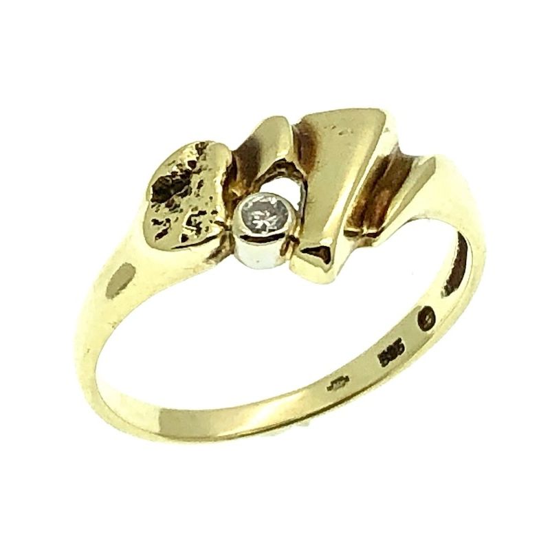 Image 1 of Golden fantasy ring with diamond 0.02 ct.