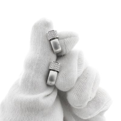 Image 2 of White gold stud earrings set with diamonds | 0.15 ct.