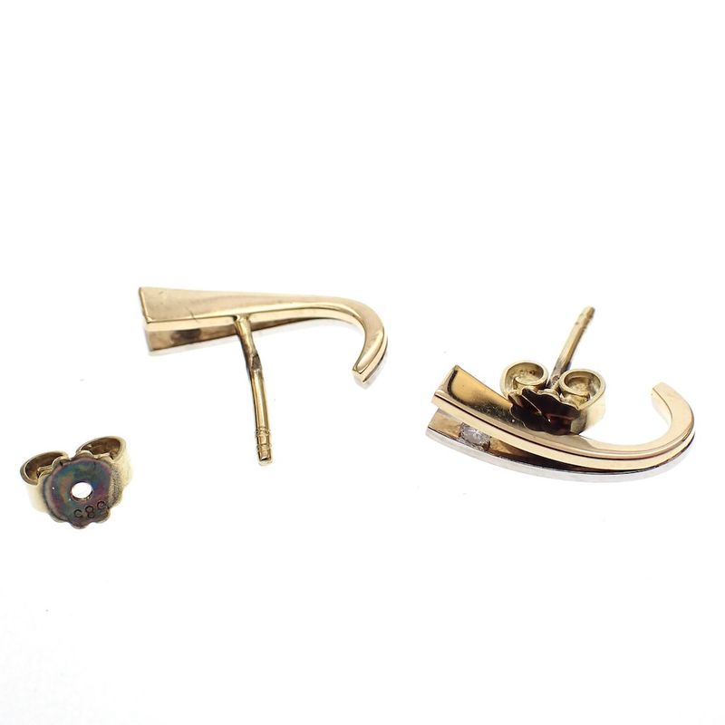 Image 5 of Bicolor gold stud earrings with diamond 0.07 ct.