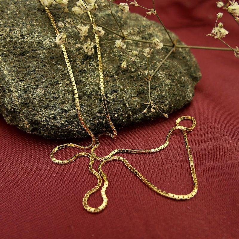 Image 2 of Golden Venetian link chain | 40.5 cm