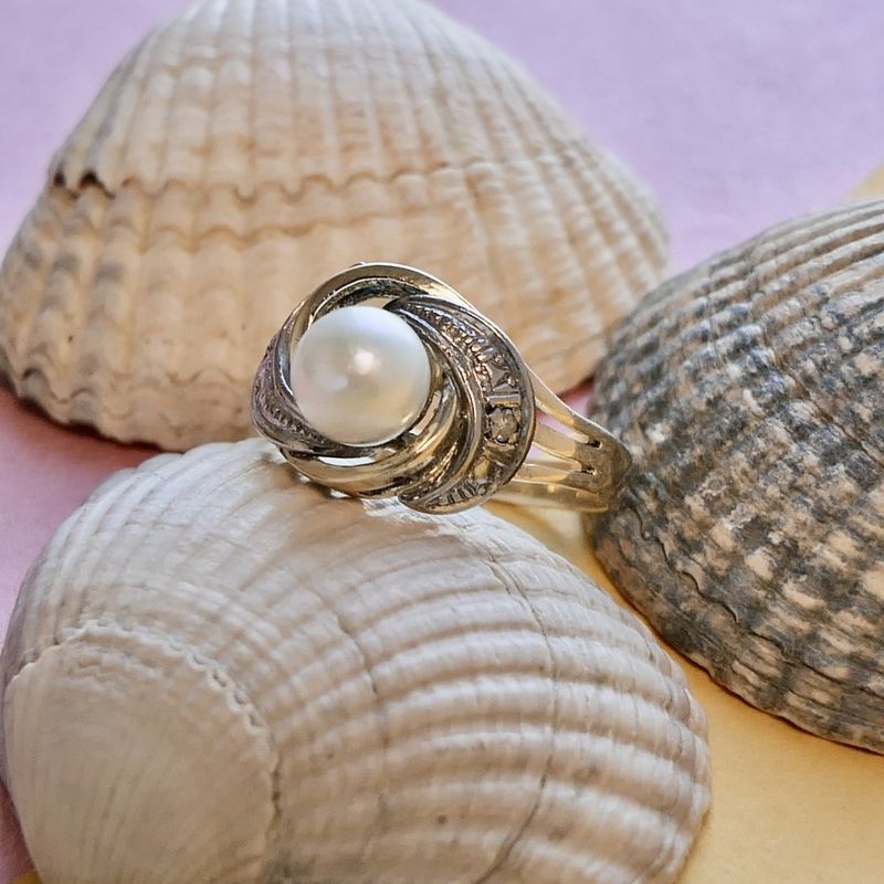 Image 7 of Two-tone gold ring with pearl and diamonds; 0.02 ct.