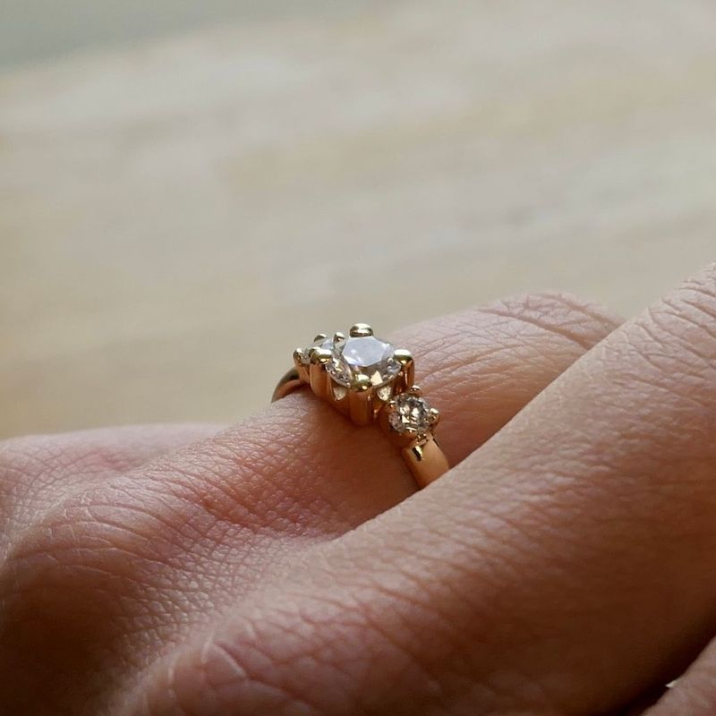 Image 10 of Vintage gold engagement ring with zirconia