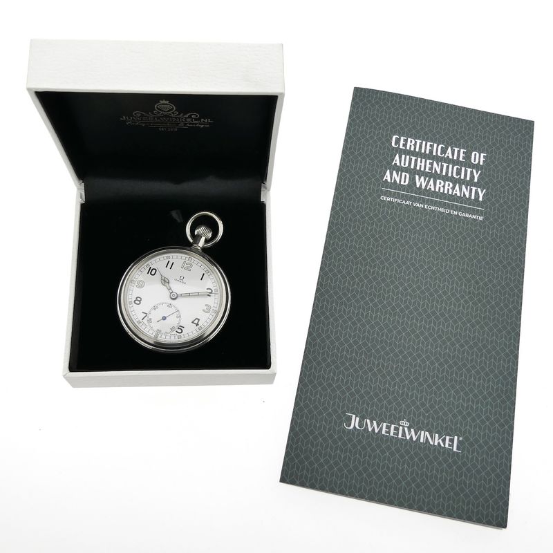 Image 2 of Omega WW2 zakhorloge; Brits, G.S.T.P. 'General Service Time Piece'