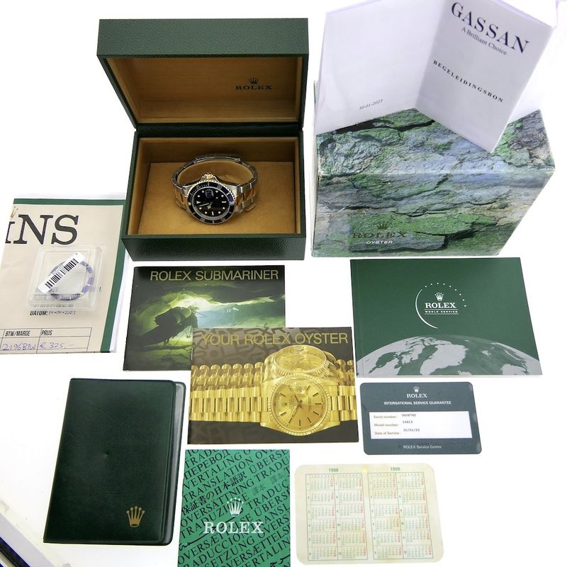 Image 17 of Rolex Submariner 16613LB; Gold/steel diving watch