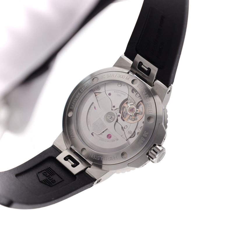 Image 11 of Oris Aquis Date 5-Days 43.5mm Automatic Watch