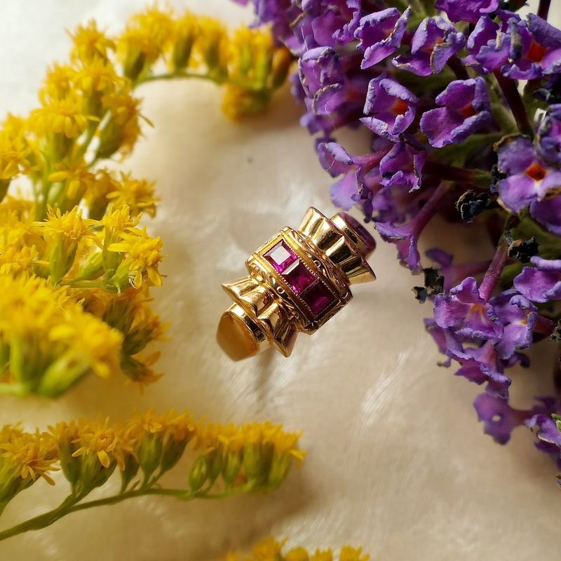 Image 2 of Vintage rose gold ring with spinel