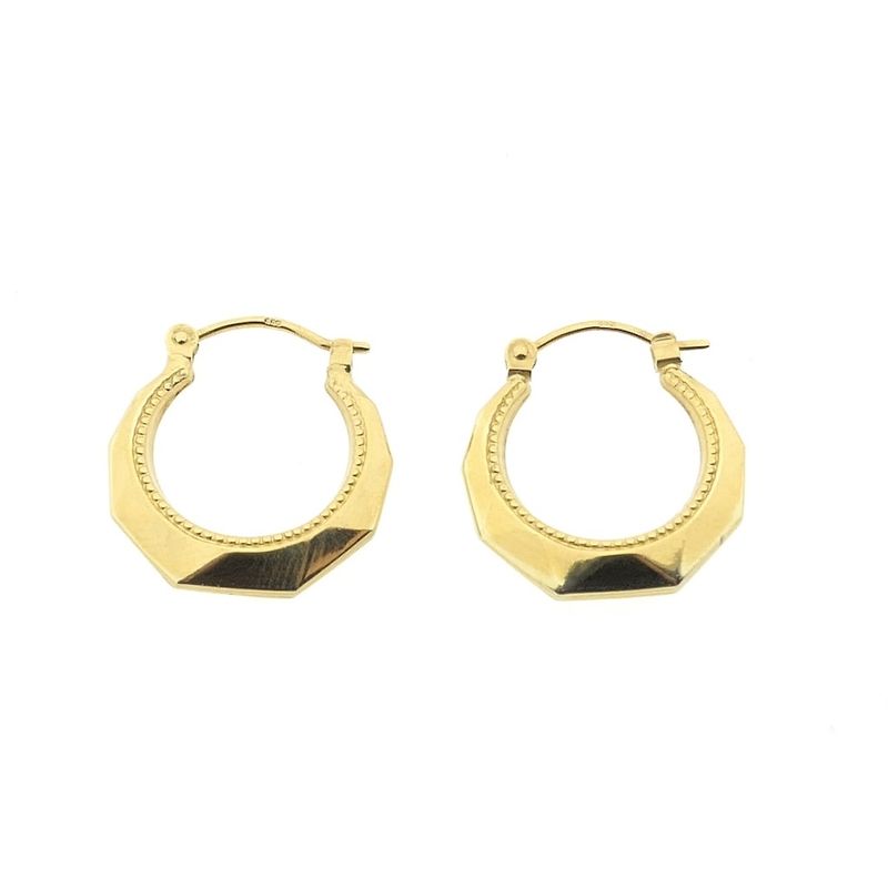 Image 8 of Gold faceted hoop earrings | Ø 17 mm