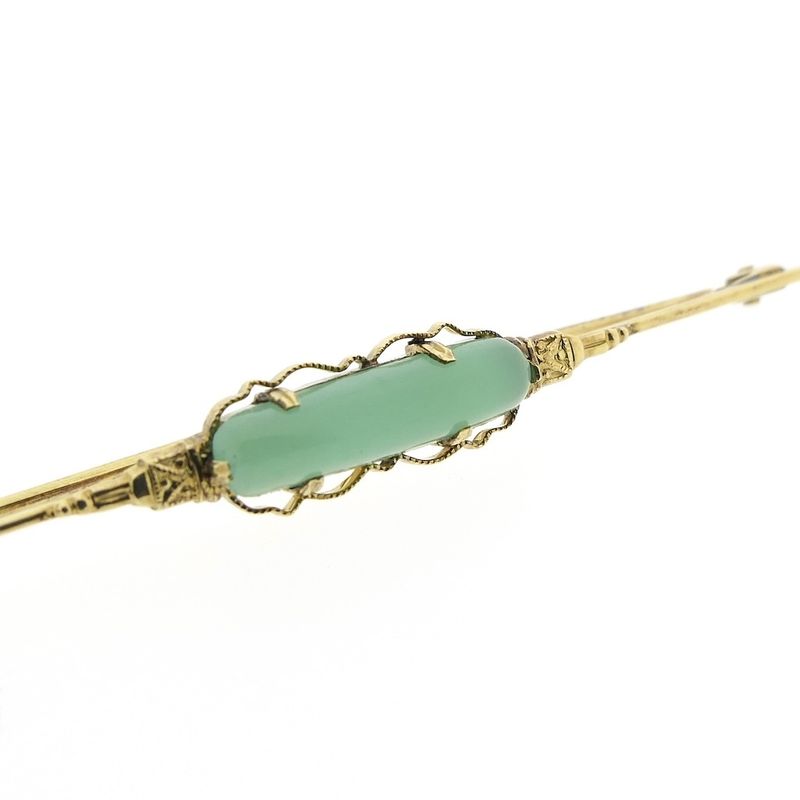 Image 7 of Vintage gold brooch with jade