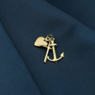 Image 2 of Gold pendant; Faith, hope, and love