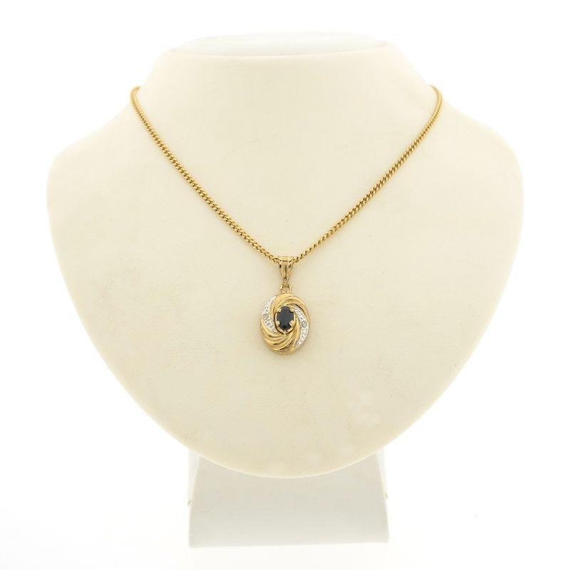 Image 4 of Gold pendant with sapphire and diamond | 0.01 ct.