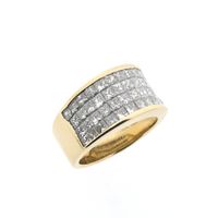 Gold pavé ring with diamonds; 4.16 ct.