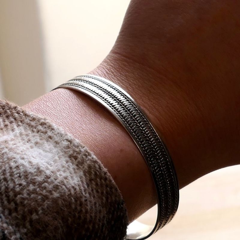 Image 7 of Silver Slave Bracelet with Rope Pattern; Size M