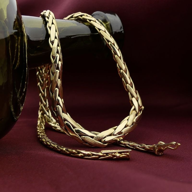 Image 9 of Gold foxtail link necklace