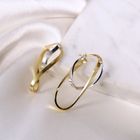 Image 2 of 9Kt. Bicolor earrings