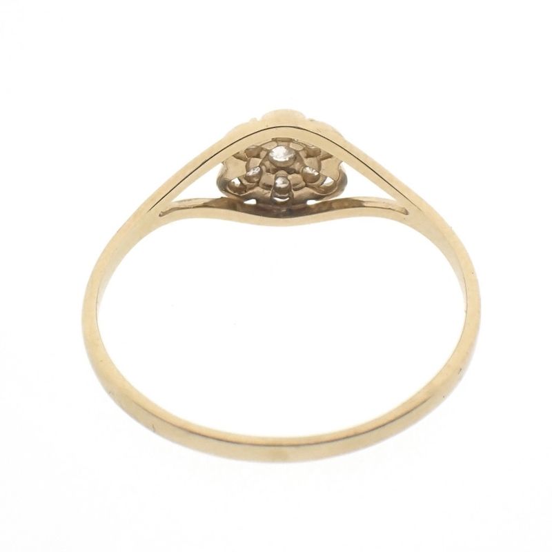 Image 6 of Gold ring with zirconia stones