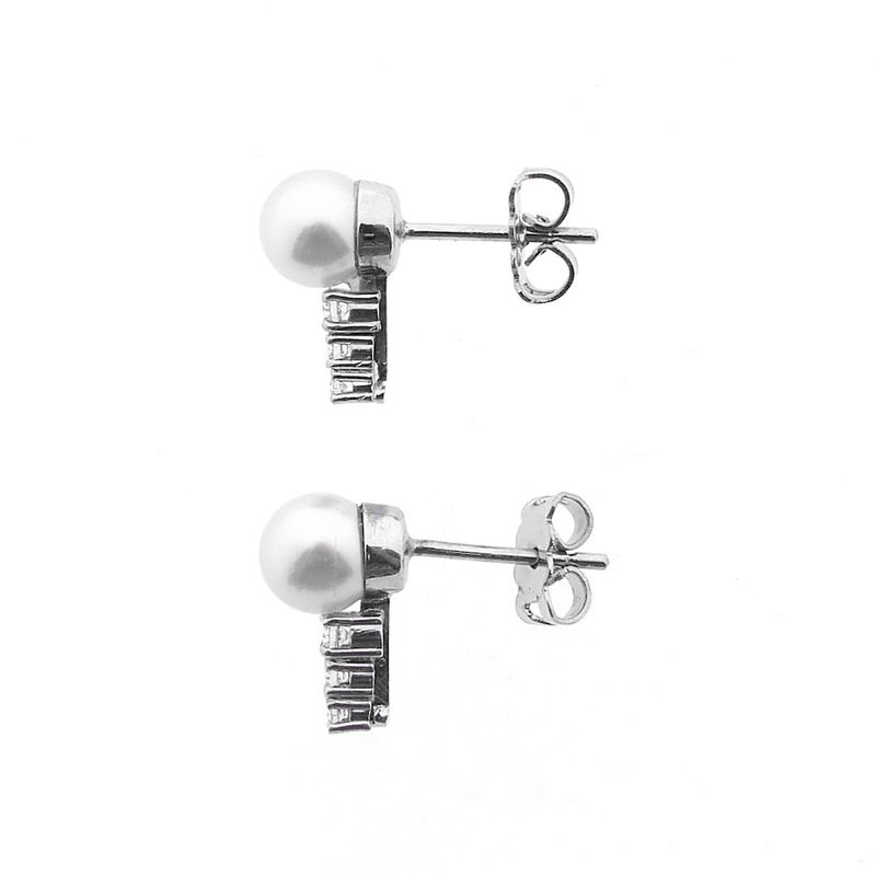 Image 3 of White gold stud earrings set with diamonds and a pearl | 0.17 ct.