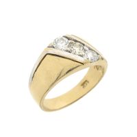 Two-tone gold ring with diamonds; 0.90 ct.