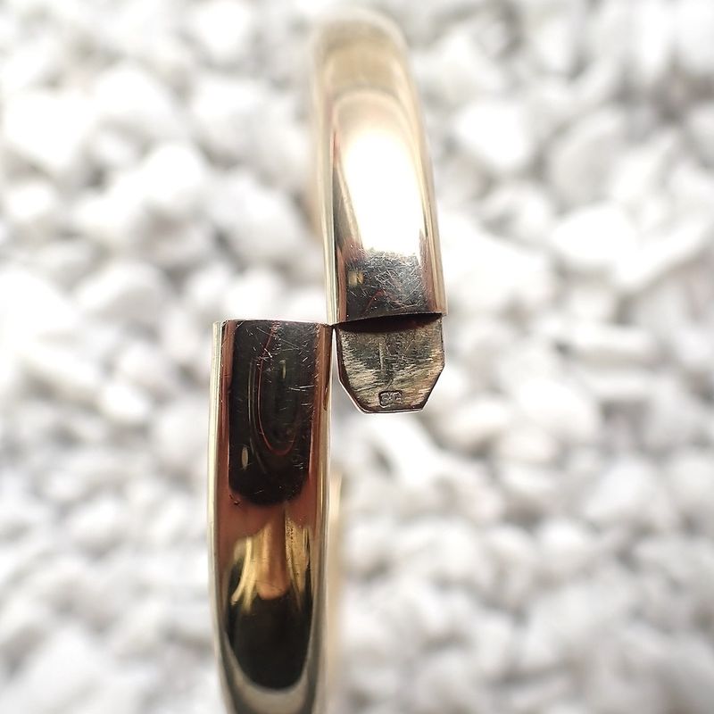 Image 5 of Gold smooth slave bracelet | Ø 64 mm