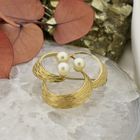Image 2 of Vintage gold brooch with cultured pearls