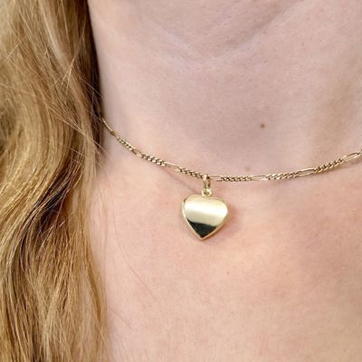 Image 2 of Gold pendant of a heart