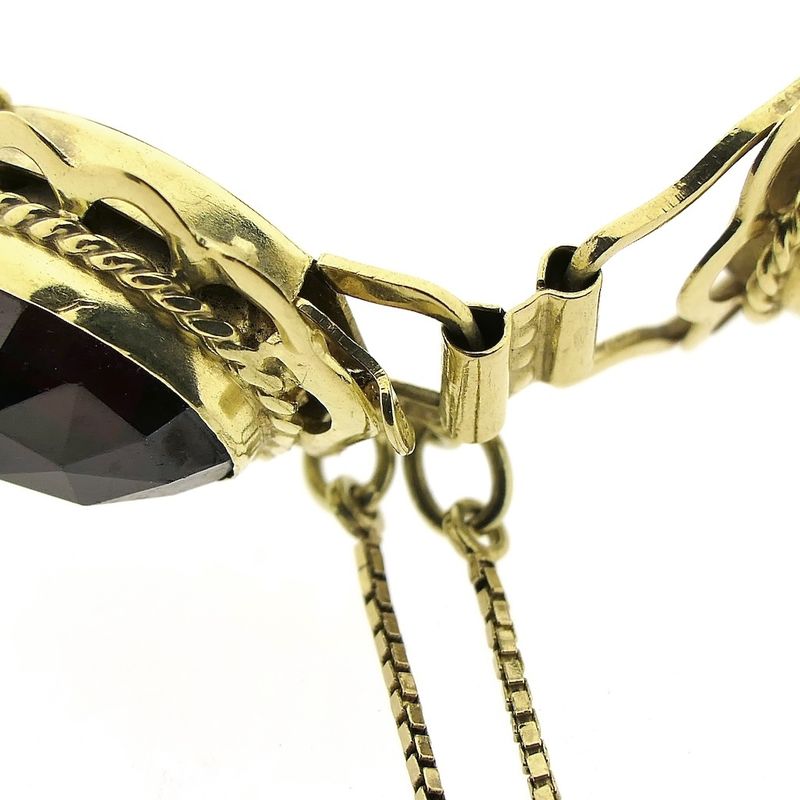 Image 5 of Vintage/antique gold boat bracelet with garnet | 19 cm