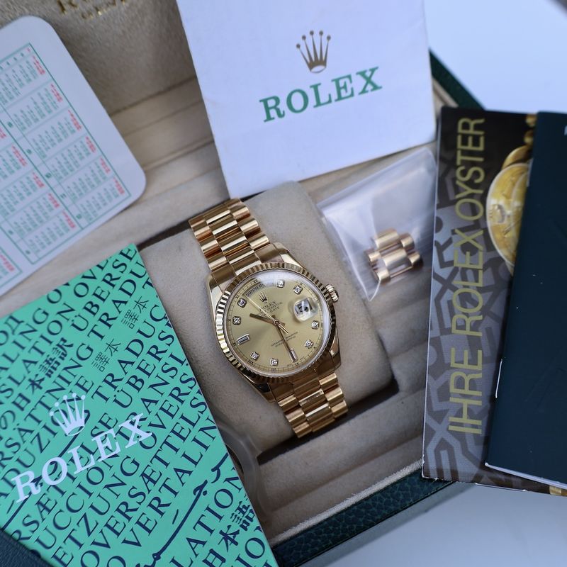 Image 31 of Rolex Day-Date 36mm 'Diamond Dial' 118238; 18k. Gold watch in full set