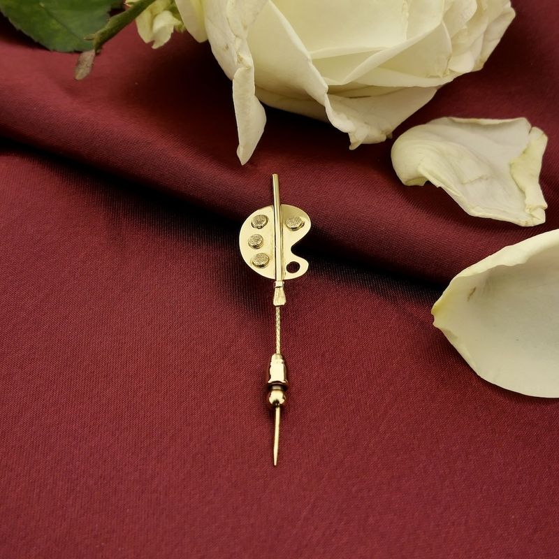 Image 6 of Gold lapel pin of a painter's palette