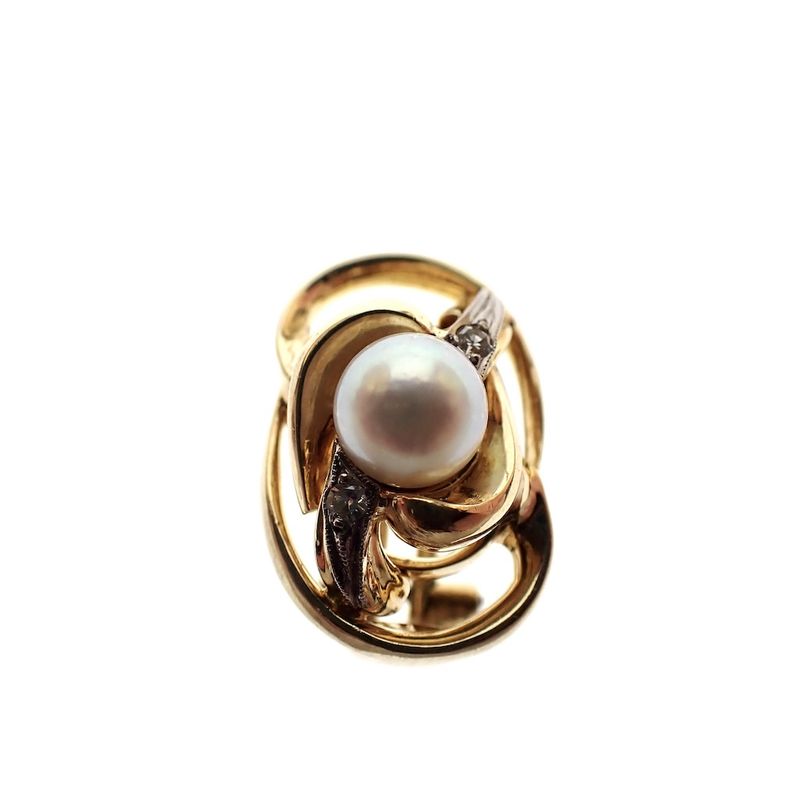 Image 4 of Vintage gold clip-on earrings with pearl and diamonds; 0.08 ct.