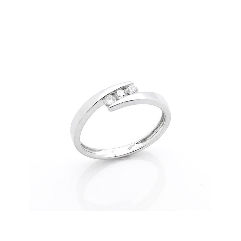 Image 1 of 9 carat ring with 0.14 ct diamonds.
