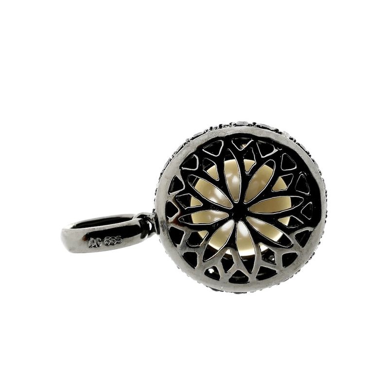 Image 3 of Black gold pendant with pearl and diamonds in black and white 0.73 ct.