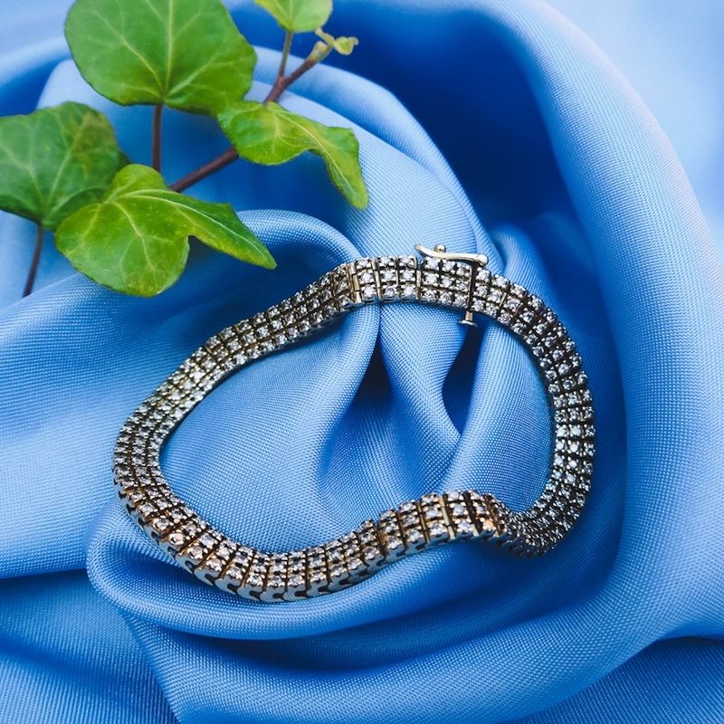 Image 7 of Gold link bracelet with diamonds; 2.19 ct.