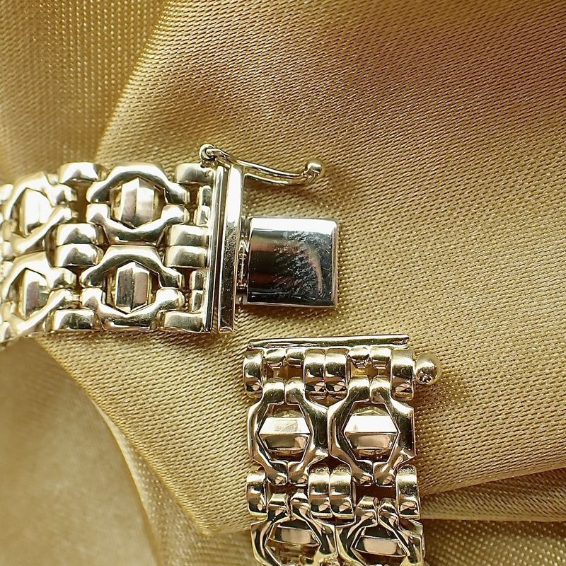 Image 7 of Gold wide women's necklace | 45.5 cm