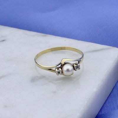 Image 2 of Gold Ring with Cultured Pearl & Zirconia