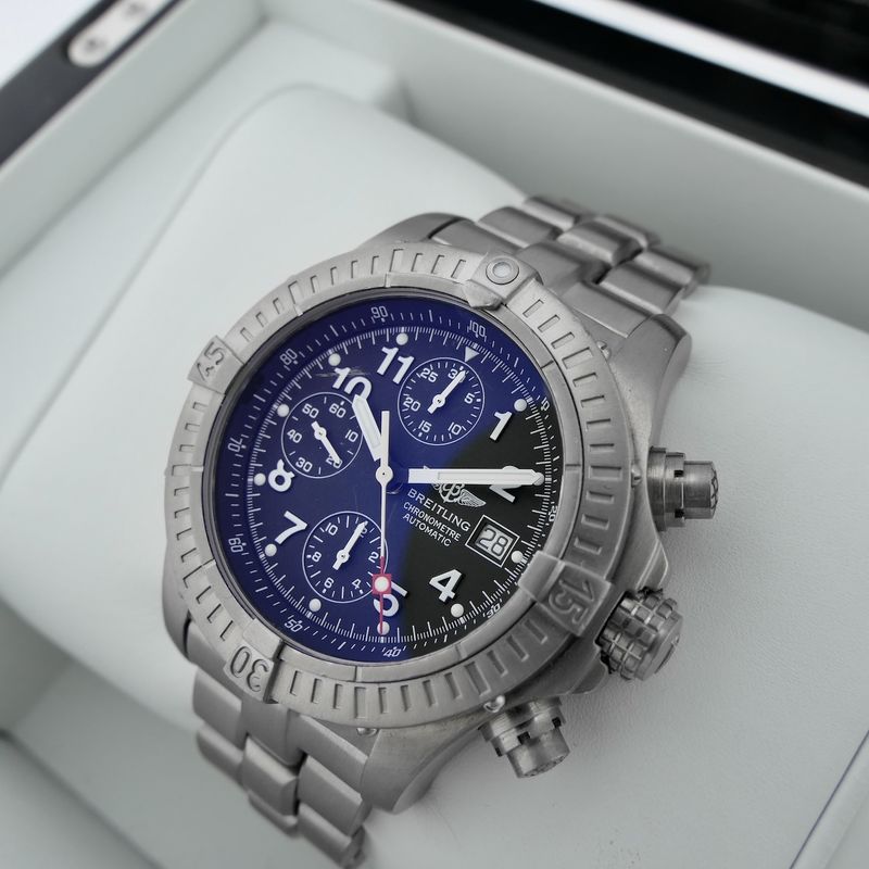 Image 18 of Breitling Chrono Avenger Titanium E13360; Chronograph men's watch